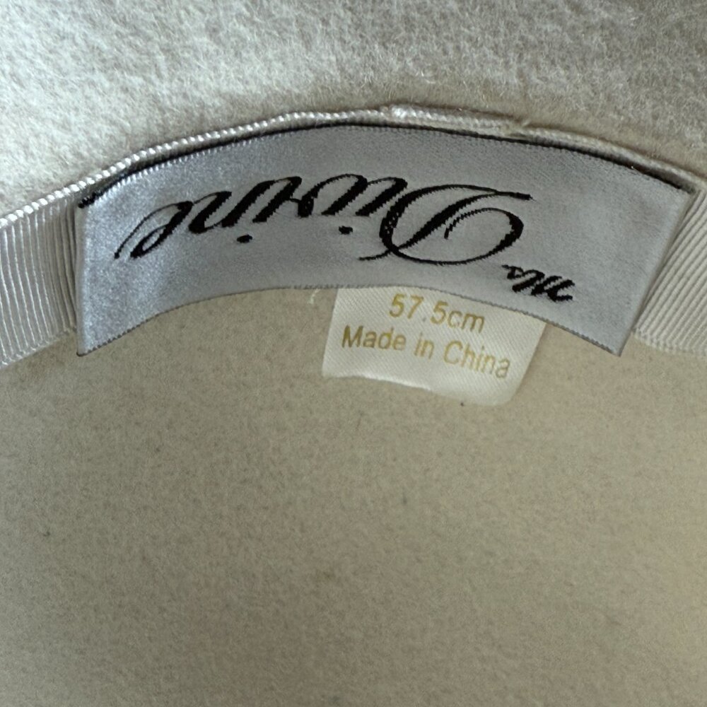 Winter White Wool and Polyester Church Lady Hat. Bow, feathers, rhinestones! - Picture 6 of 7